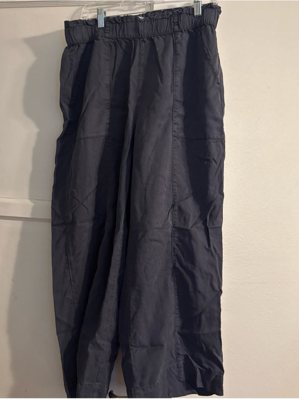 Women’s Elastic-Waist Relaxed Pants - Dark blue